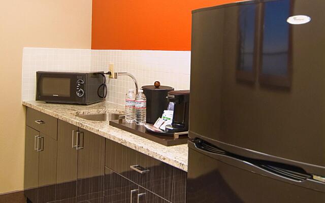 Holiday Inn Express Hotel & Suites Fulton by IHG