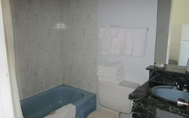 Camelot Court Motel