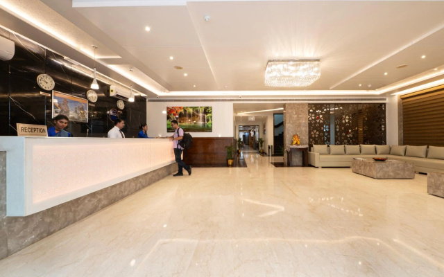Taj Vilas – Lobby – Agra
