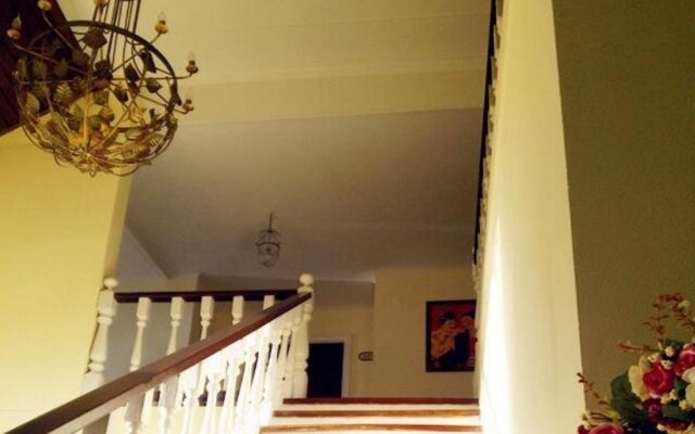 Khum Muang Min Boutique Hotel