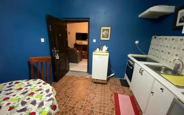 Stunning 2-bed House in Madina