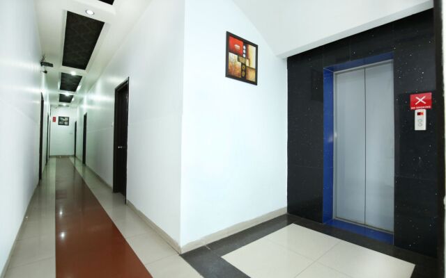 Hotel Aaditya Majha Continental by OYO Rooms