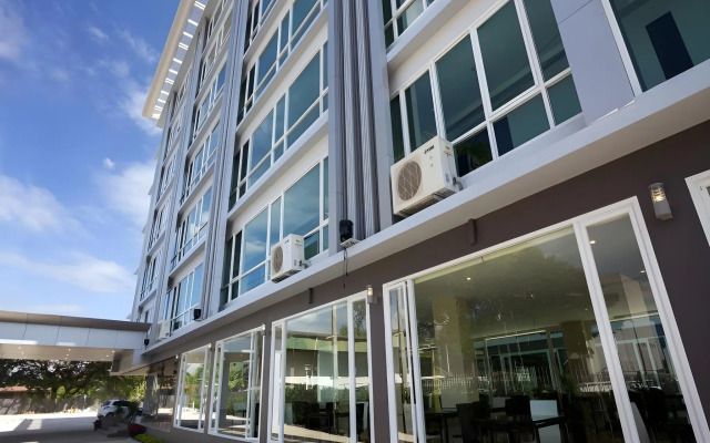 The Ozone Boutique Hotel (SHA Plus)