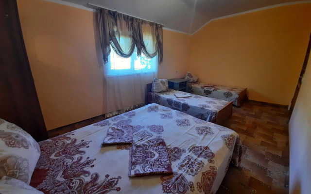 Mandarin Paradise Guest House