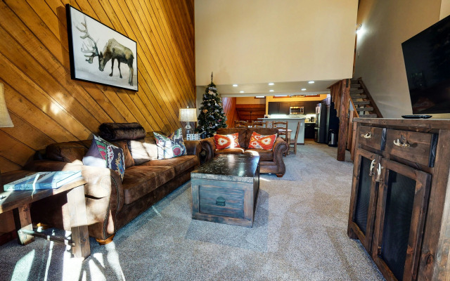 Snowcreek III #415 Condo