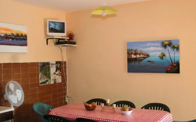 City Beach Hostel