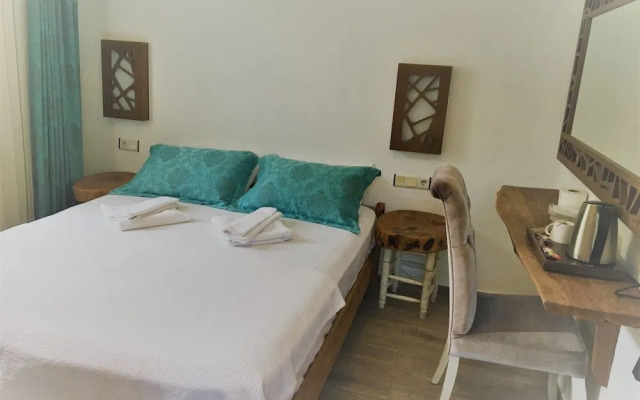 Ceneviz Hotel