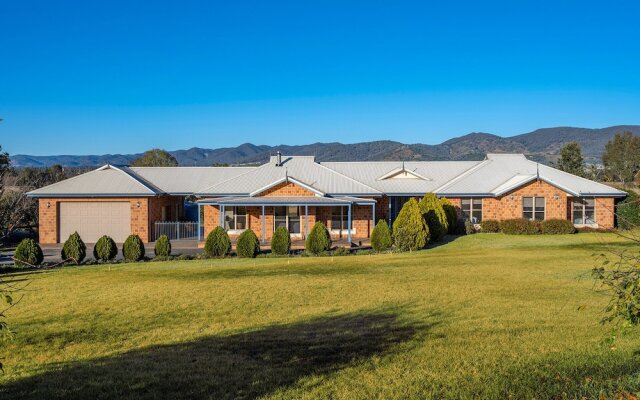 Bellevue by Your Innkeeper Mudgee