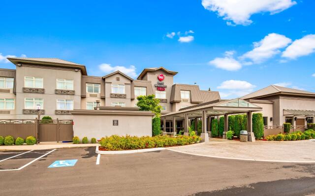 Best Western Plus Pitt Meadows Inn & Suites