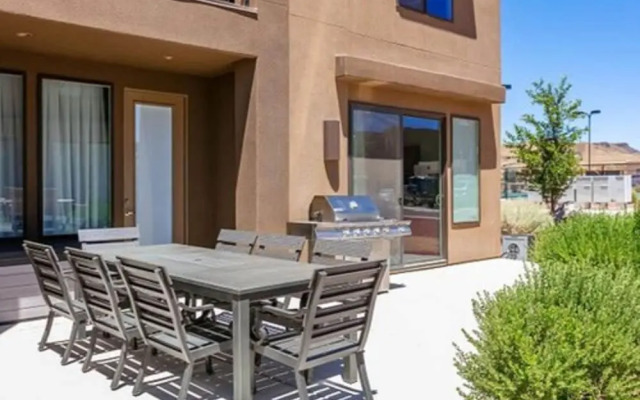 Poolside Playground, St. George