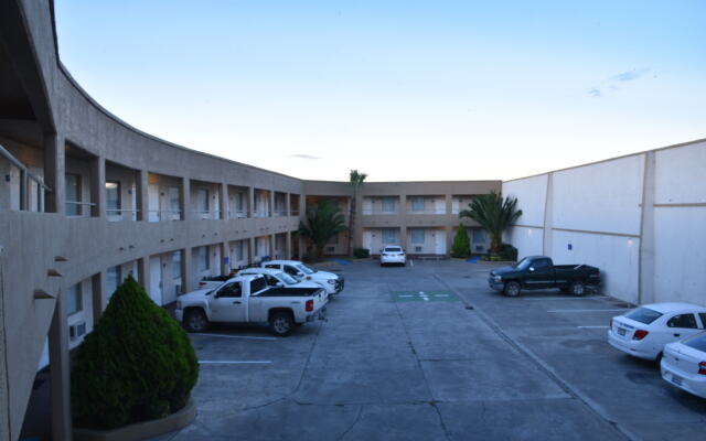 American Inn Hotel & Suites Hidalgo del Parral