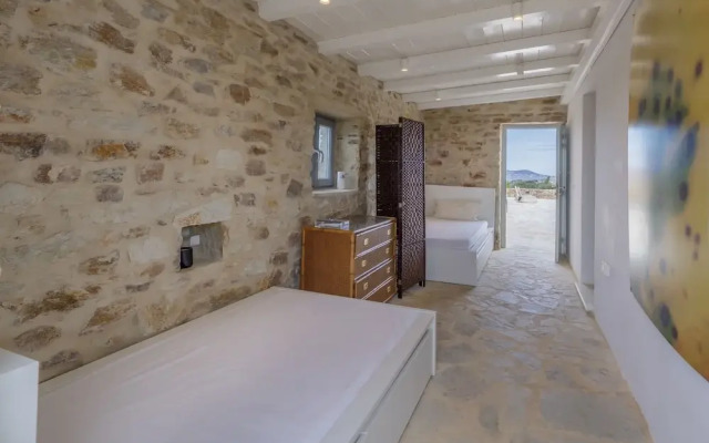 The Gallery Home - Elegant Villa In Antiparos