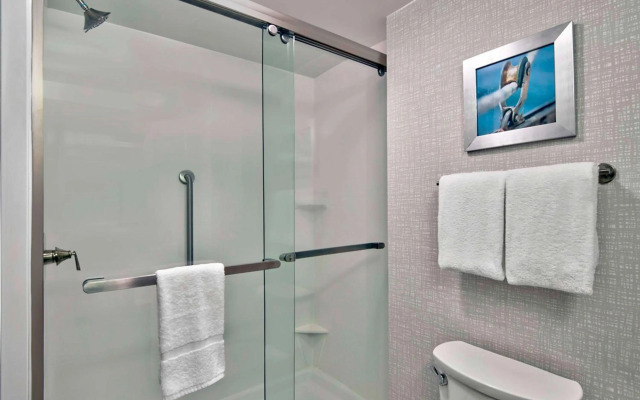 AC Hotel by Marriott Tampa Airport