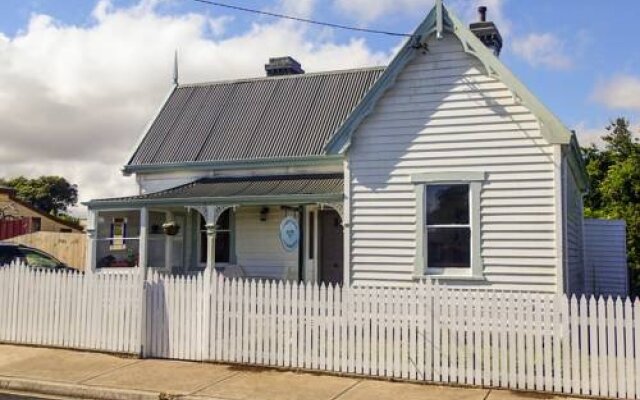 Lambert Cottage Accommodation