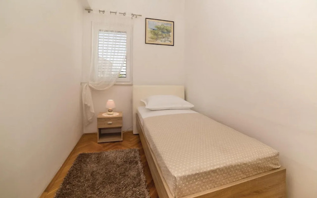 Nice Home in Kastel Sucurac With Wifi and 3 Bedrooms