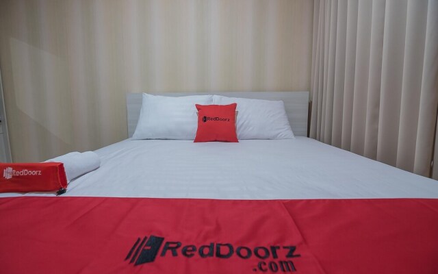 RedDoorz Apartment @ Grand Asia Afrika