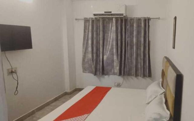 OYO 70049 Hotel Pearl Inn