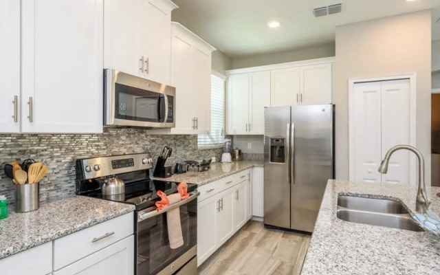 Amazing NEW 5 Bedrooms Champions Gate!