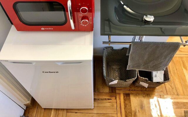 Studio in Madrid, With Wonderful City View and Wifi