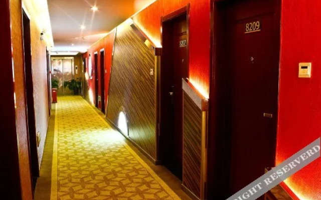 Super 8 (Xi'an Lintong Huaqingchi)