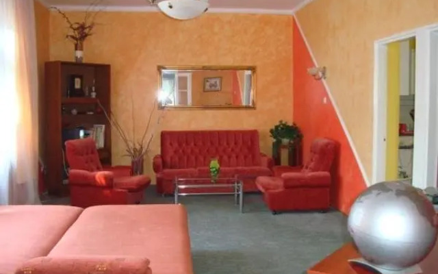 Delfin Apartmanház