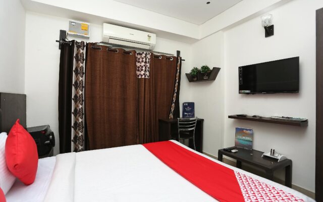 Shree Naman Guest House by OYO Rooms