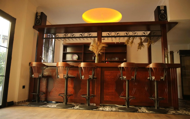 Saray Apart Hotel
