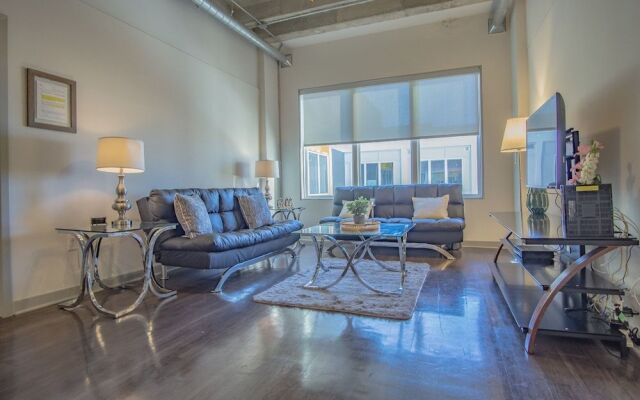 Heaven on Midtown Fully Furnished Apts