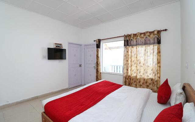 OYO Flagship 15022 Snow Point Inn