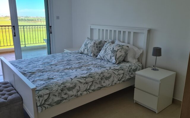 Spacious 2-bed Apartment in Sotira With Pool