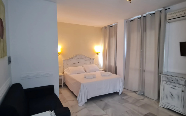 Hotel Playamaro