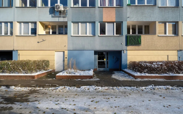 Zielińskiego Apartment by Renters
