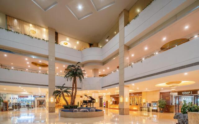 Qingdao Blue Horizon Marina Gold Hotel