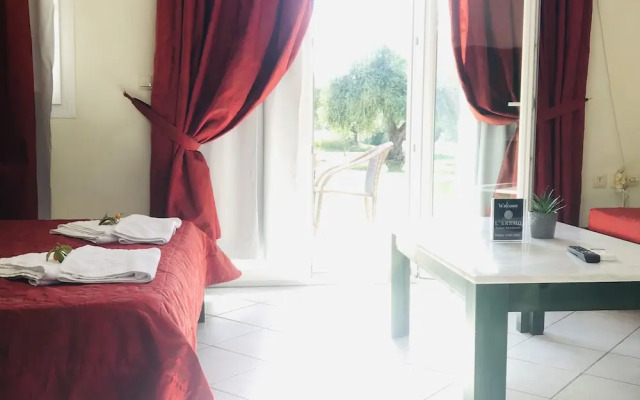 Room in Apartment - L'eremo Luxury Studio
