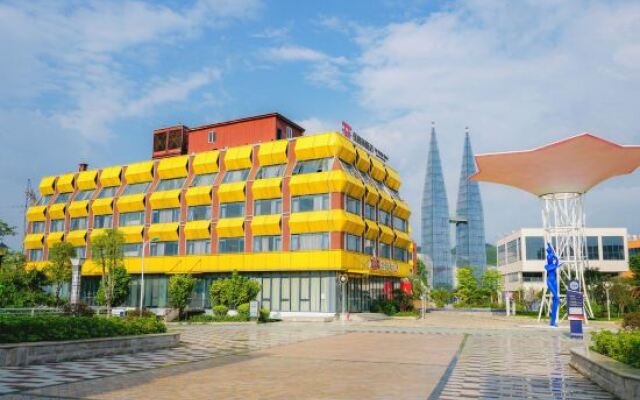 Xingxinqiao Hotel (Baise Xinghe Water Park)