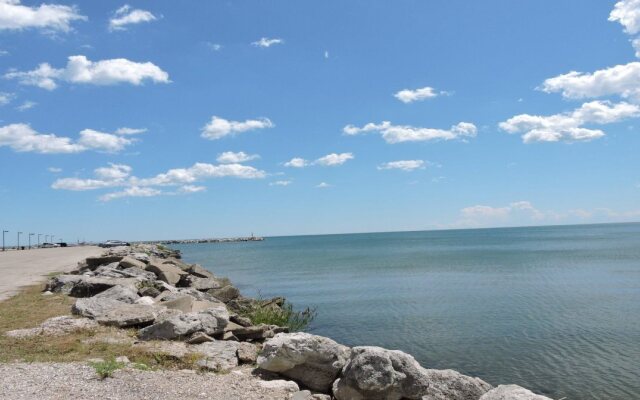 Sonesta Simply Suites Chicago Waukegan