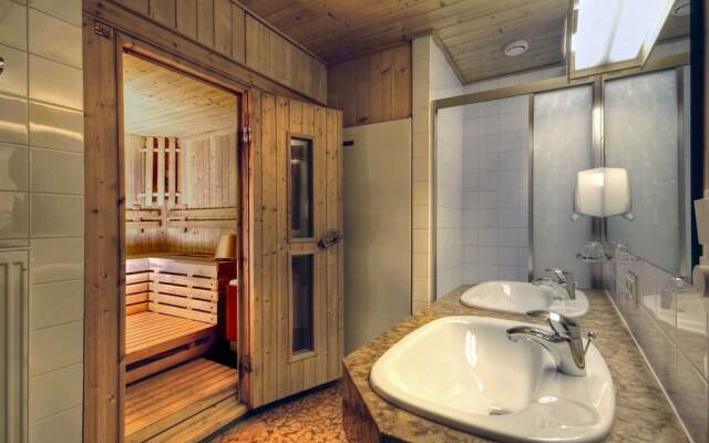 Luxurious Apartment With Swimming Pool in Matrei