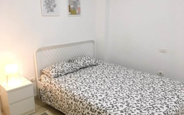 Sagasta Beach Apartment IV by Canary365