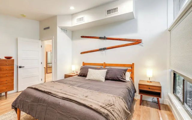 Welcoming Flagstaff Condo < 1 Mi to Downtown!