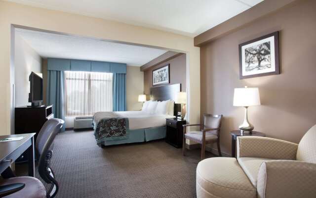 Wingate by Wyndham Raleigh South / Garner