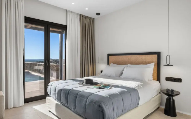 Lithia Exclusive Villas