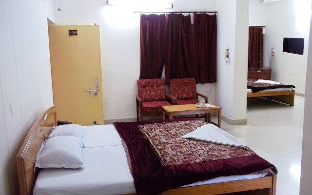 Rahi Motel