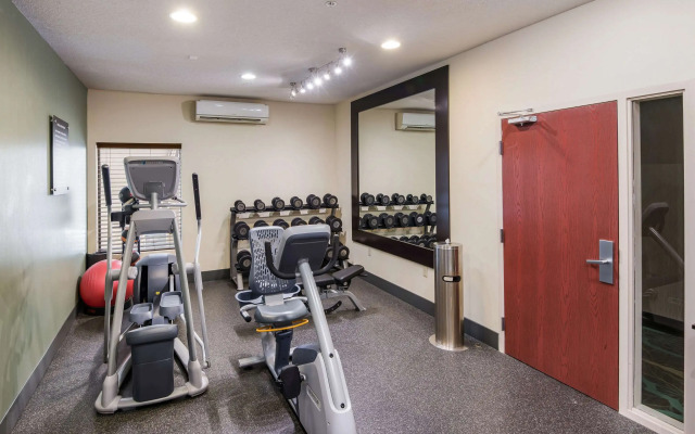 Quality Inn & Suites Quincy - Downtown