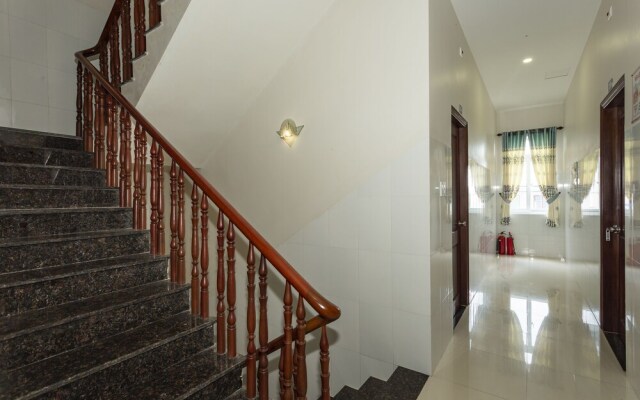 Oyo 324 Little Ha Noi Hotel