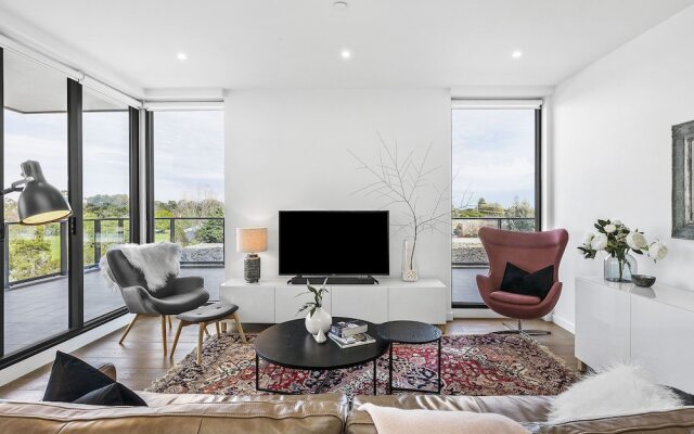 BOUTIQUE STAYS - Heathland Views