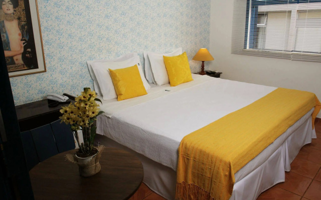 Hotel Santa Clara