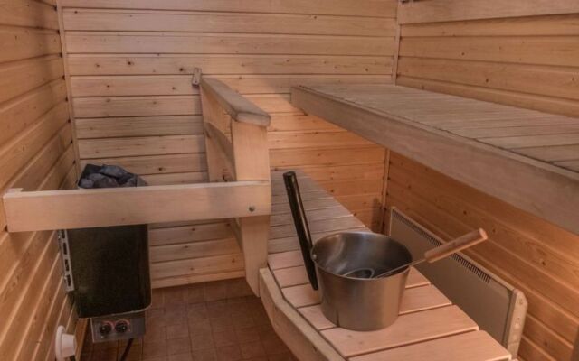 Karhunvartijan linna b14