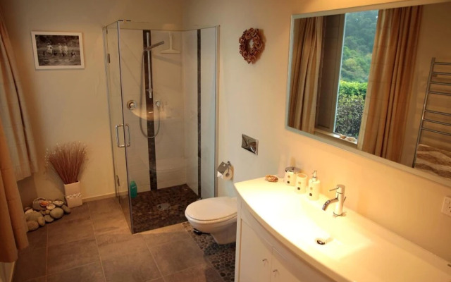 The Bay Lodge