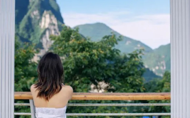 Sanjiafeng · Shiguang Valley | Skycliff Starry Sky Space Cabin Luxury Resort Homestay – People – Enshi Prefecture