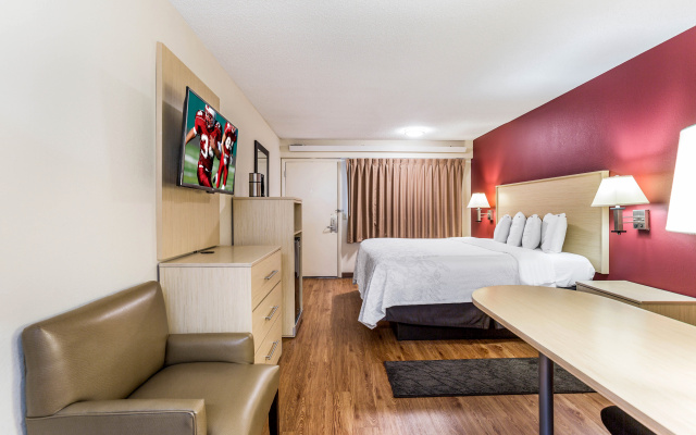 Red Roof Inn PLUS+ Nashville North - Goodlettsville
